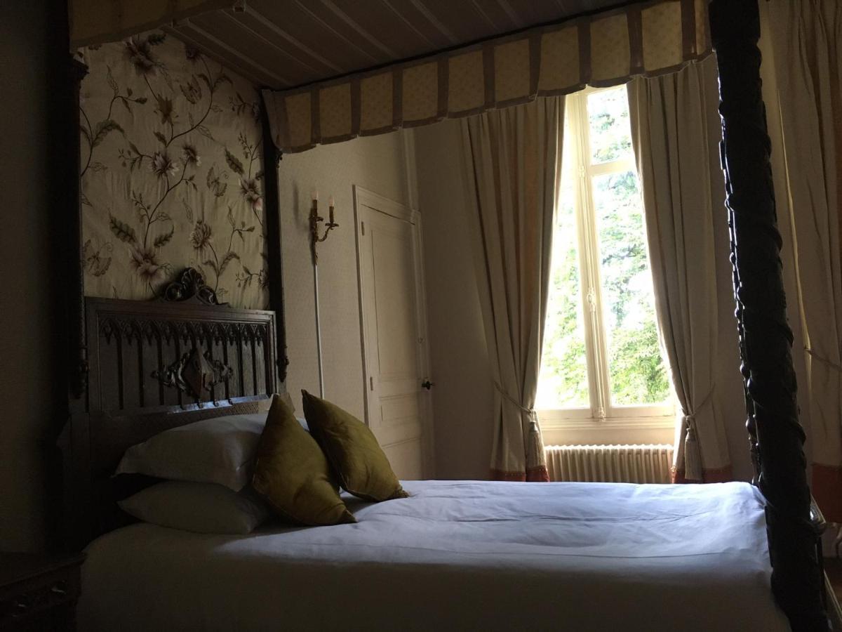 Chambres D'Hotes Montbron Luchapt Εξωτερικό φωτογραφία